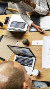 Manged IT Services and Managed IT solutions boardroom meeting